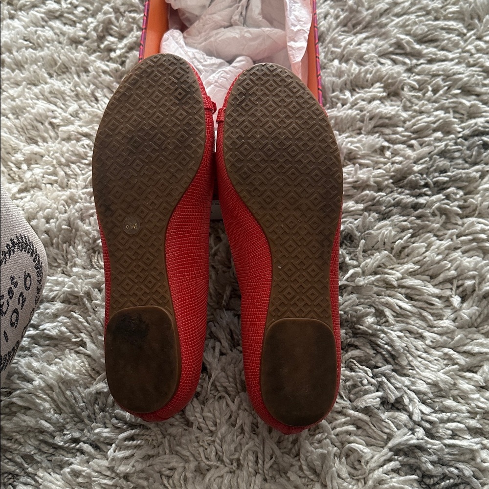 Tory Burch flats. - Picture 5 of 5